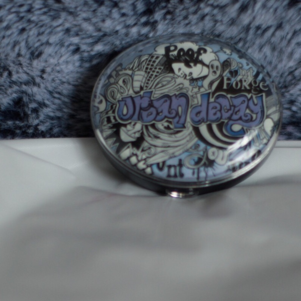 Urban Decay Frigid Eyeshadow
